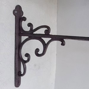 muurhaak, wandhaak, hangingbasket haak bruin / zwart